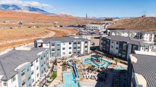 Signal Peak Resort - 7