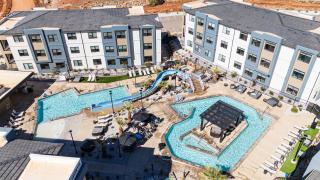 Signal Peak Resort - 5