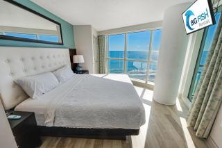 Oceanfront Paradise Breathtaking Oceans One Resort - 9