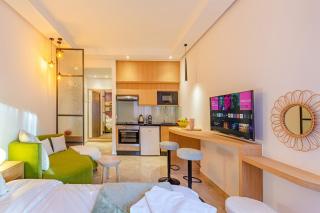 Central 1BR Studio- AC & IpTV-Self check in- 2 guests - 8