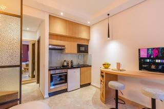 Central 1BR Studio- AC & IpTV-Self check in- 2 guests - 6