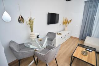 Black and white suites 4 - 9