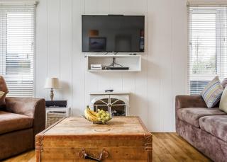 Mullion Cove Coastal Retreat - 3