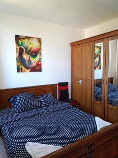 Двух комнатная квартира с видом на море - 9