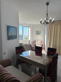 Двух комнатная квартира с видом на море - 2