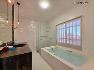 Casa em área nobre com piscina e sauna proximo do centro - 5