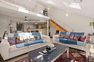 Harbourside Haven on Finger Wharf - 9