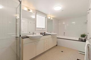 Harbourside Haven on Finger Wharf - 4