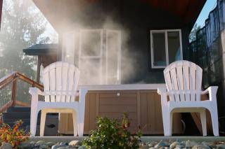 Skyriver Escape Riverfront With Hot Tub - 8