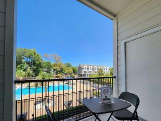 Mid West Galleria free parking gorgeous - 3