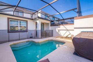 8981AV TOWNHOUSE 5 BEDROOMS & 4 BATHROOMS + POOL - 9