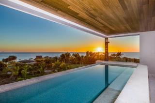 3 bed 3 5 bath Private Pool Wide Ocean Views - 0