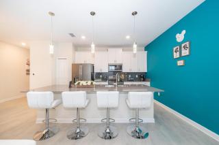 4830FA TOWNHOUSE 4 BEDROOMS & 3 BATHROOMS + POOL - 1