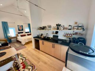 Cozy King Suite w/Coffee Bar + Walkable to Mass St - 8