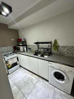 Departamento amplio con vista al río en el corazón de General Paz - 3