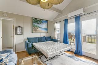 Ocean Views Second-Row Surfside Beach House - 3