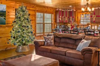 Holliebear's Hideaway - 2