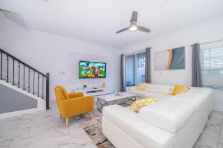 3005PB TOWNHOUSE 5 BEDROOMS & 4 BATHROOMS + POOL - 1