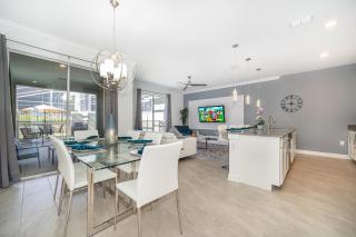 1018JR TOWNHOUSE 4 BEDROOMS & 3 BATHROOMS + POOL - 7