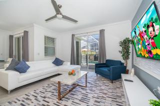 1018JR TOWNHOUSE 4 BEDROOMS & 3 BATHROOMS + POOL - 4