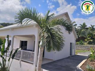 Gîte spacieux à Saint-Louis, idéal rando et plage - FR-1-786-33 - 0