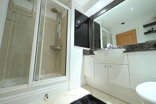 Fabulous Chelsea Riverside, great location - 8