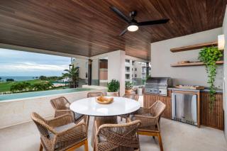 3Bed condo with Pool Ocean views - 2