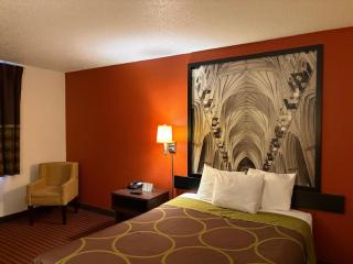 Super 8 Hotel by Wyndham - Dumfries VA - 2