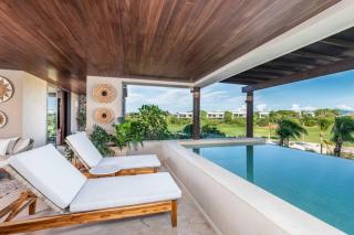 3bd condo Ocean Views Pool HK - 0