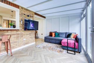 Monthly Stays - Contractors, Family, Free Parking - 4