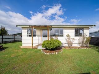 Te Anau Holiday House - 2