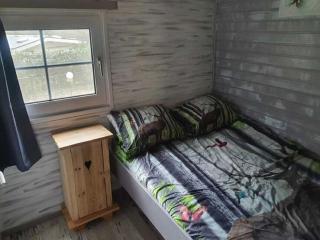 Lanklaar Chalet with Garden - 7