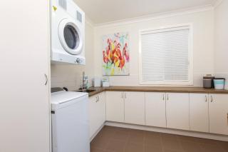 Absolute Waterfront Coal Point - 1