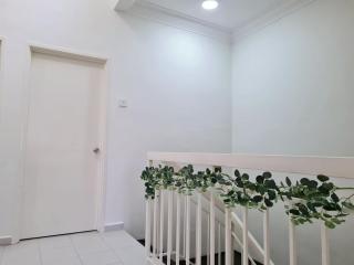 Double storey nearby Plaza Arkadia - 4