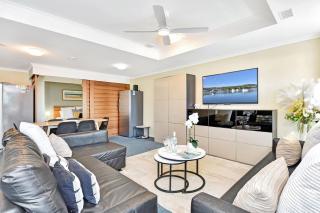 Beach & Breeze Breakaway at Oaks Waterfront - 8