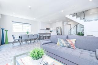 Modern 4Br Tri-Level W Rooftop Deck, Ac, Steps From Sand By Beachview Rentals - 5