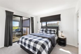 Driftwood Dreams - 6