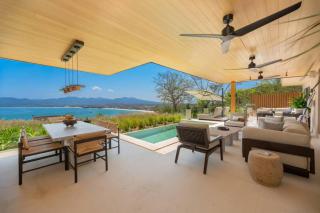 4 Bed - Luxury Oceanview Villa - 1