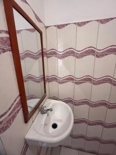 AA Jungle Guesthouse - 4