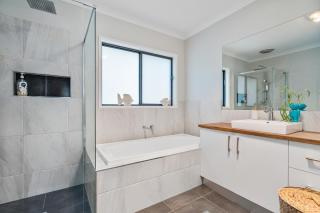 Alpine Corner - Lux and Quiet - 1