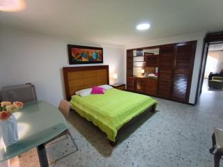 Quedate a un paso de lo mejor de Cali - 0