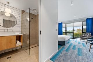 MJ McMahon Motel - 6