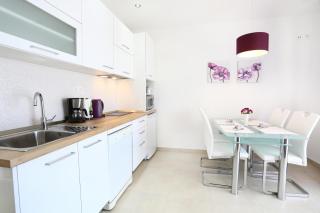 Strandnahe Ferienwohnung Mit Terrasse - 2