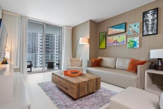 Luxury Condo in Hollywood Beach - 7