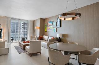 Luxury Condo in Hollywood Beach - 5