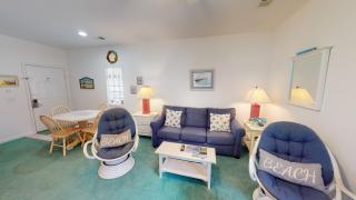 Royal Poste Unit 2905 - 4