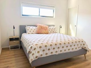 Salt Eyre Sceale Bay Holiday House - 9