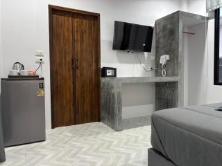 Tonmai Suites III - 1