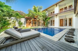 Tuluscoliving Villa Legian 4 Bedrooms and 4 Bathroom - 9