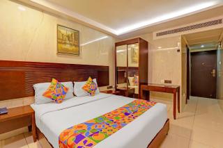 Hotel Continental Inn - 1